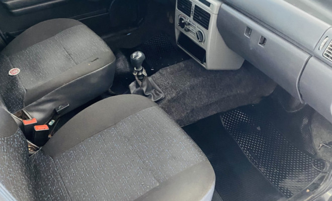 Fiat Uno Mille Celeb. WAY ECON. 1.0 F.Flex 4p 2010 Flex-5