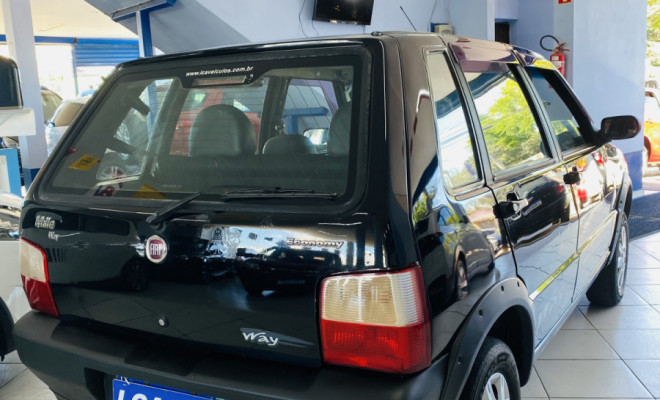 Fiat Uno Mille Celeb. WAY ECON. 1.0 F.Flex 4p 2010 Flex-3