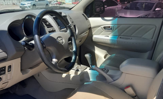 Toyota Hilux SW4 SRV D4-D 4x4 3.0 TDI Dies. Aut 2008 Diesel-10