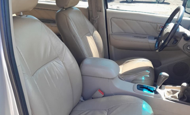 Toyota Hilux SW4 SRV D4-D 4x4 3.0 TDI Dies. Aut 2008 Diesel-9