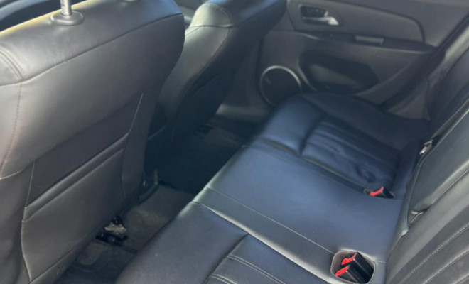 GM - Chevrolet CRUZE HB Sport LT 1.8 16V FlexP. 5p Aut 2013 Flex-8