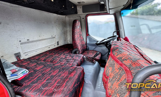 VOLVO VM-23 240 6x2 2p (diesel) 2004 Diesel-6