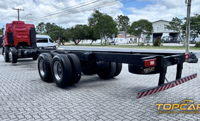 VOLVO VM-23 240 6x2 2p (diesel) 2004 Diesel-4