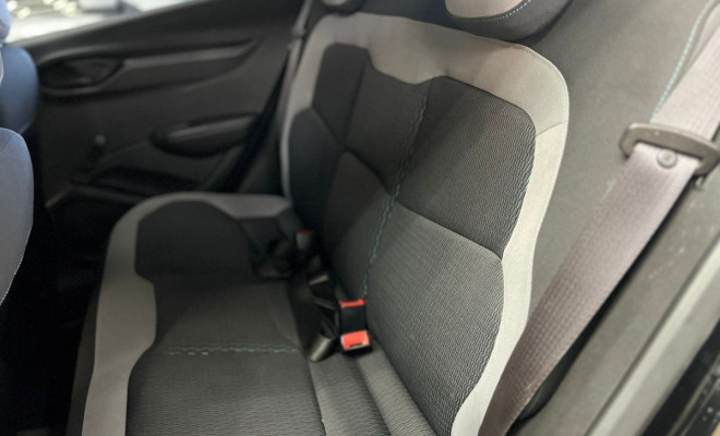 GM - Chevrolet ONIX HATCH LT 1.0 8V FlexPower 5p Mec. 2015 Flex-8