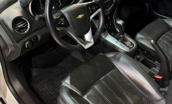 GM - Chevrolet CRUZE LT 1.8 16V FlexPower 4p Aut. 2013 Flex-5
