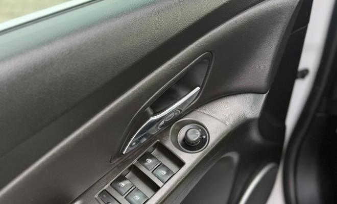 GM - Chevrolet CRUZE LT 1.8 16V FlexPower 4p Aut. 2014 Flex-11