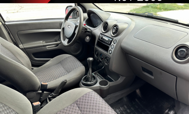 Ford Fiesta Personnalité 1.0 8V 66cv 5p 2006 Gasolina-5