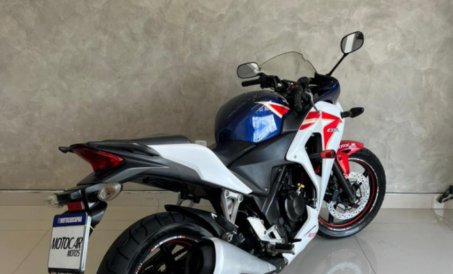 HONDA CBR 250R 2012 Gasolina-1