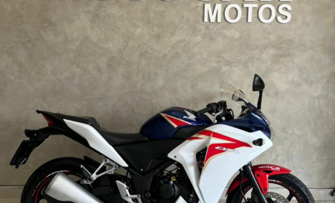 HONDA CBR 250R 2012 Gasolina-0