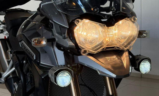 TRIUMPH TIGER 1200 EXPLORER 2013 Gasolina-9