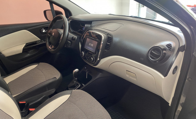 Renault CAPTUR Intense 1.6 Aut 2018-7