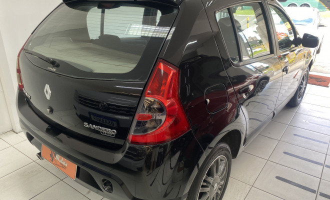 Renault SANDERO GT line Hi-Flex 1.6  2011-4