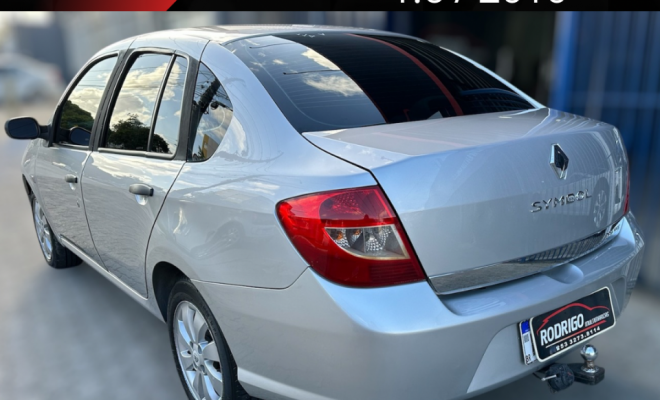 Renault SYMBOL Expression Hi-Flex 1.6 8V 4p 2010 Flex-1