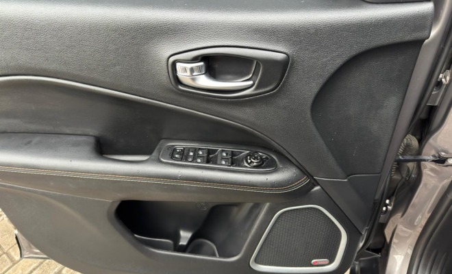 Jeep COMPASS LONGITUDE 2.0 4x2 Flex 16V Aut. 2019 Flex-8