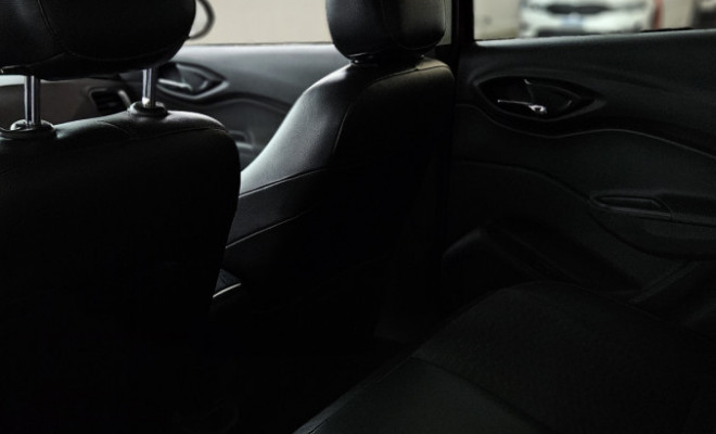 GM - Chevrolet ONIX HATCH LTZ 1.4 8V FlexPower 5p Aut. 2018 Flex-13