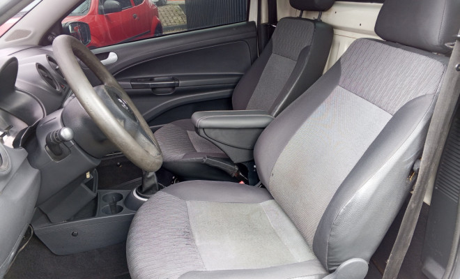 VW - VolksWagen Saveiro 1.6 Mi/ 1.6 Mi Total Flex 8V 2014 Gasolina-7