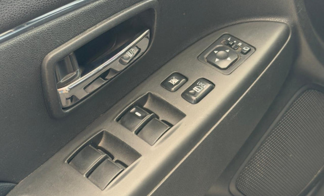 Mitsubishi ASX 2.0 16V  4x4 Aut.(By Armura-Blind.) 2016 Gasolina-14