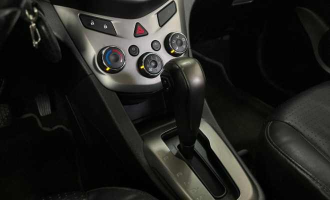 GM - Chevrolet SONIC HB LTZ EFFECT 1.6 16V FlexP 5p Aut 2014 Flex-9