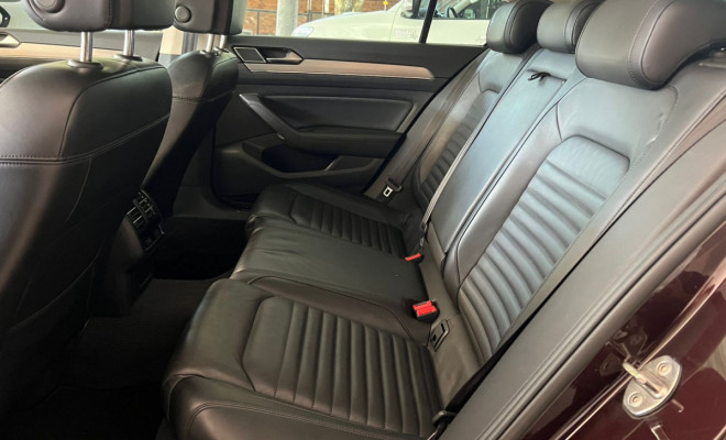 VW - VolksWagen Passat Highline 2.0 TSI 220cv Tip. 2018 Gasolina-7