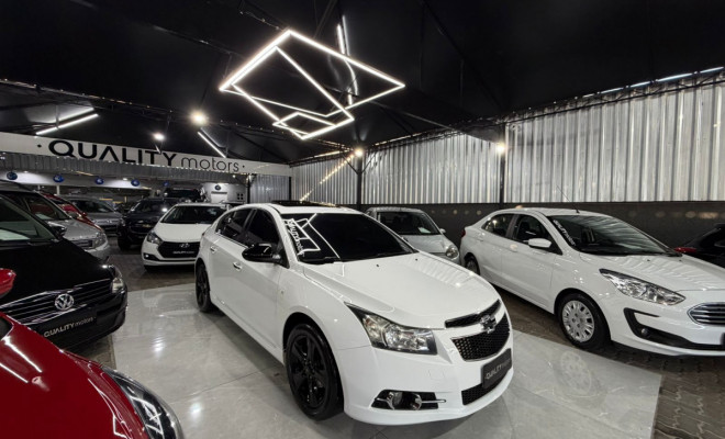 GM - Chevrolet CRUZE HB Sport LT 1.8 16V FlexP. 5p Aut 2013 Flex