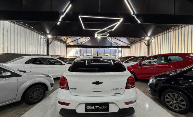 GM - Chevrolet CRUZE HB Sport LT 1.8 16V FlexP. 5p Aut 2013 Flex-3