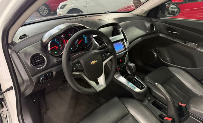 GM - Chevrolet CRUZE HB Sport LT 1.8 16V FlexP. 5p Aut 2013 Flex-6