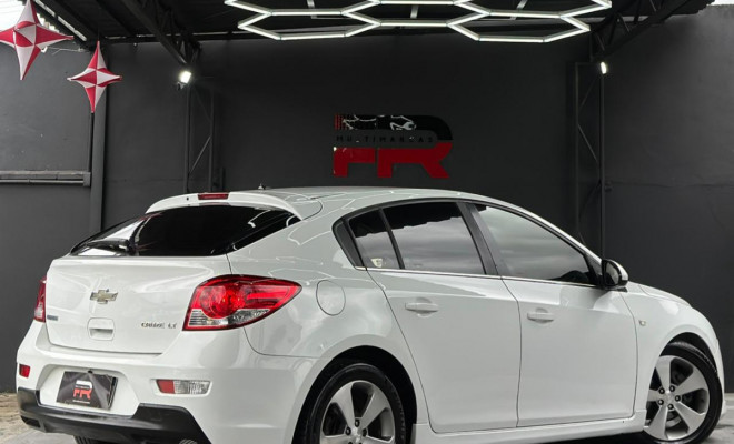 GM - Chevrolet CRUZE LT 1.8 16V FlexPower 4p Mec. 2013 Flex-2