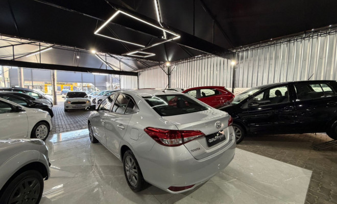 Toyota YARIS XS Sedan 1.5 Flex 16V 4p Aut. 2019 Flex-4