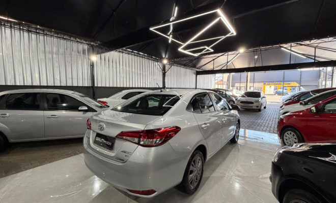 Toyota YARIS XS Sedan 1.5 Flex 16V 4p Aut. 2019 Flex-2