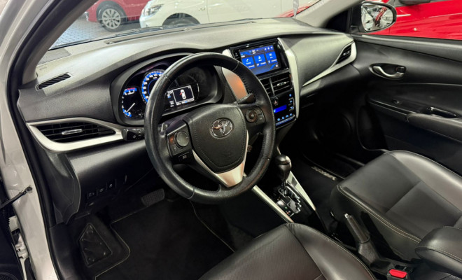 Toyota YARIS XS Sedan 1.5 Flex 16V 4p Aut. 2019 Flex-6