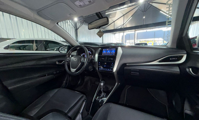 Toyota YARIS XS Sedan 1.5 Flex 16V 4p Aut. 2019 Flex-8