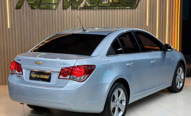 GM - Chevrolet CRUZE LT 1.8 16V FlexPower 4p Aut. 2012 Flex-4