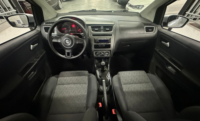VW - VolksWagen Fox 1.0 Mi Total Flex 8V 5p 2014 Flex-4