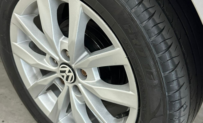 VW - VolksWagen Fox 1.0 Mi Total Flex 8V 5p 2014 Flex-10