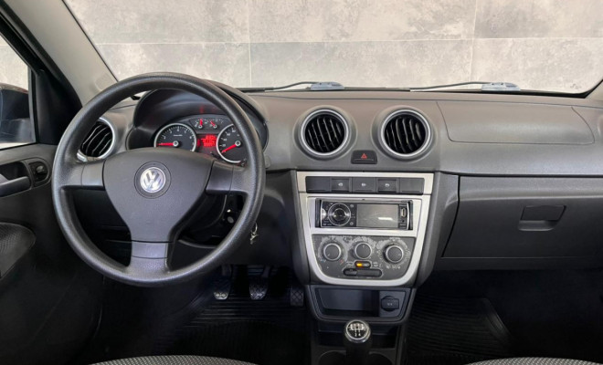 VW - VolksWagen VOYAGE 1.0/1.0 City Mi Total Flex 8V 4p 2013 Flex-7