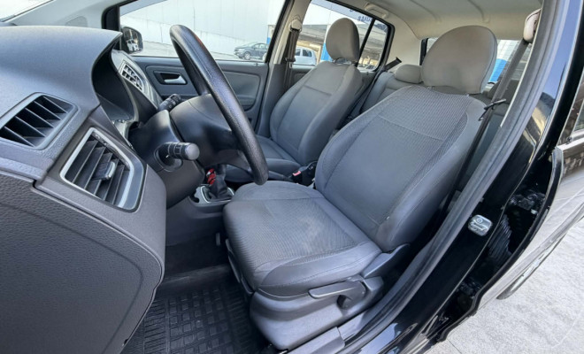 VW - VolksWagen Fox 1.6 Mi Total Flex 8V 5p 2011 Flex-6