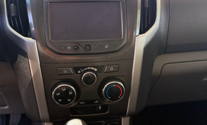 GM - Chevrolet S10 Pick-Up LS 2.4 F.Power 4x2 CD 2016 Flex-11