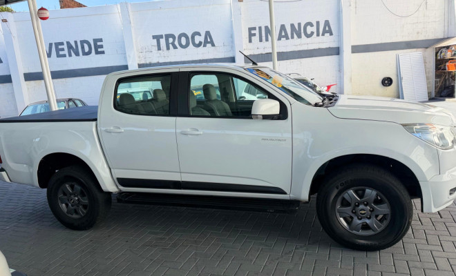 GM - Chevrolet S10 Pick-Up LS 2.4 F.Power 4x2 CD 2016 Flex-5