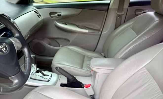 Toyota Corolla GLi 1.8 Flex 16V  Aut. 2014 Flex-8