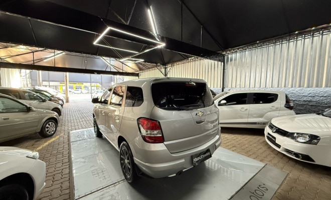 GM - Chevrolet SPIN LT 1.8 8V Econo.Flex 5p Aut. 2013 Flex-4