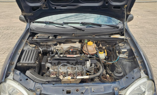 GM - Chevrolet Corsa Sed Classic Spirit 1.6 MPFI VHC 8V 2006 Gasolina-9