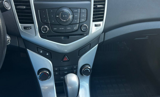 GM - Chevrolet CRUZE LT 1.8 16V FlexPower 4p Aut. 2013 Flex-6