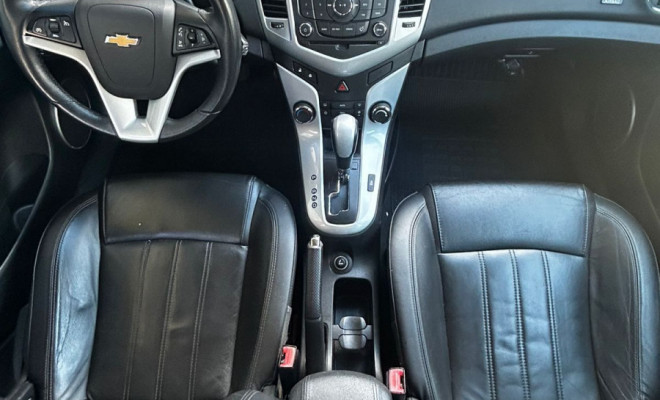 GM - Chevrolet CRUZE LT 1.8 16V FlexPower 4p Aut. 2013 Flex-8