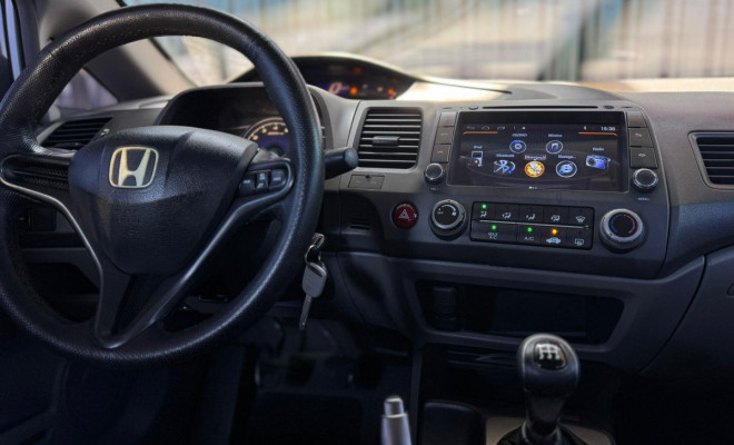 Honda Civic Sedan LXS 1.8/1.8 Flex 16V Mec. 4p 2009 Flex-11