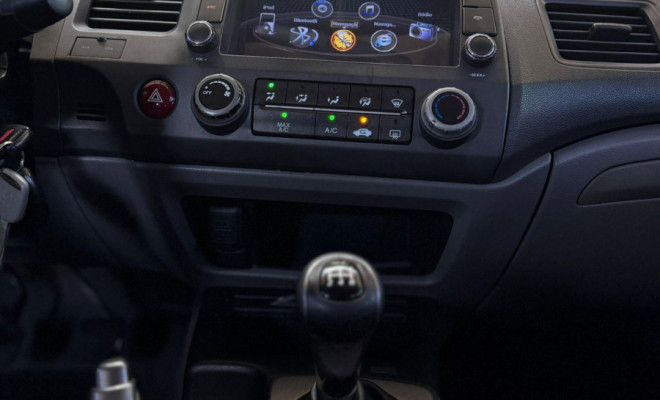 Honda Civic Sedan LXS 1.8/1.8 Flex 16V Mec. 4p 2009 Flex-10