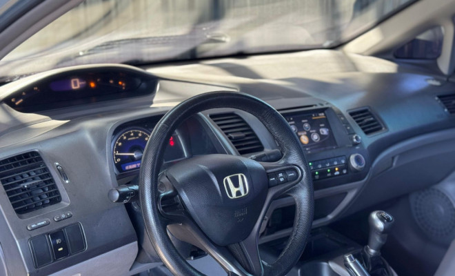 Honda Civic Sedan LXS 1.8/1.8 Flex 16V Mec. 4p 2009 Flex-4