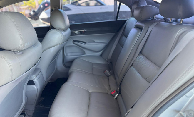 Honda Civic Sedan LXS 1.8/1.8 Flex 16V Mec. 4p 2009 Flex-8