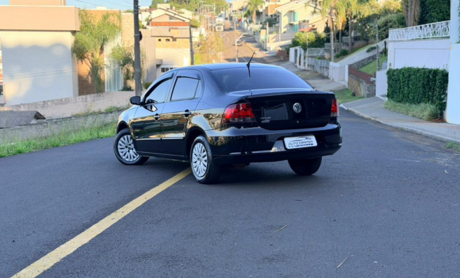 VW - VolksWagen VOYAGE 1.0/1.0 City Mi Total Flex 8V 4p 2010 Flex-10