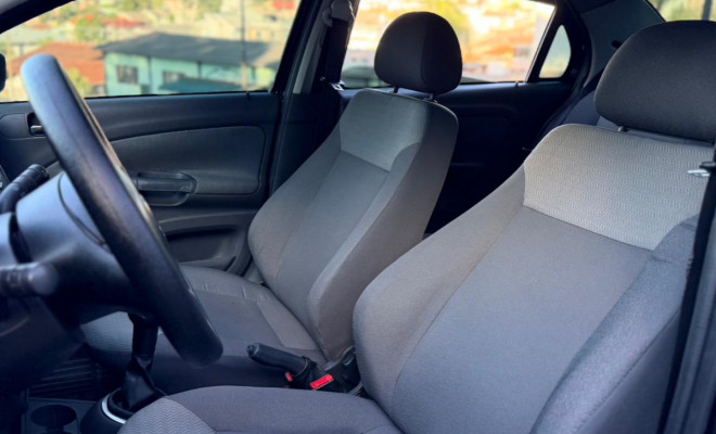 VW - VolksWagen VOYAGE 1.0/1.0 City Mi Total Flex 8V 4p 2010 Flex-3