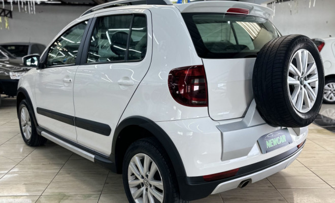 VW - VolksWagen CROSSFOX 1.6 Mi Total Flex 8V 5p 2013 Flex-4